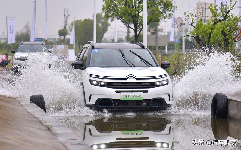 天逸phev新老款对比,雪铁龙天逸phev的耐久性怎么样