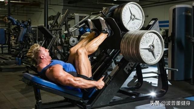 如何有效增手臂围度,新手增肌如何快速增大纬度