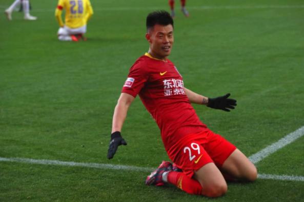 再不卖就晚了，中甲铜靴合同即将到期或重返中超，一年两进国足