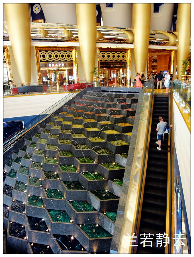 享受迪拜帆船酒店早餐,迪拜七星帆船酒店附近美食