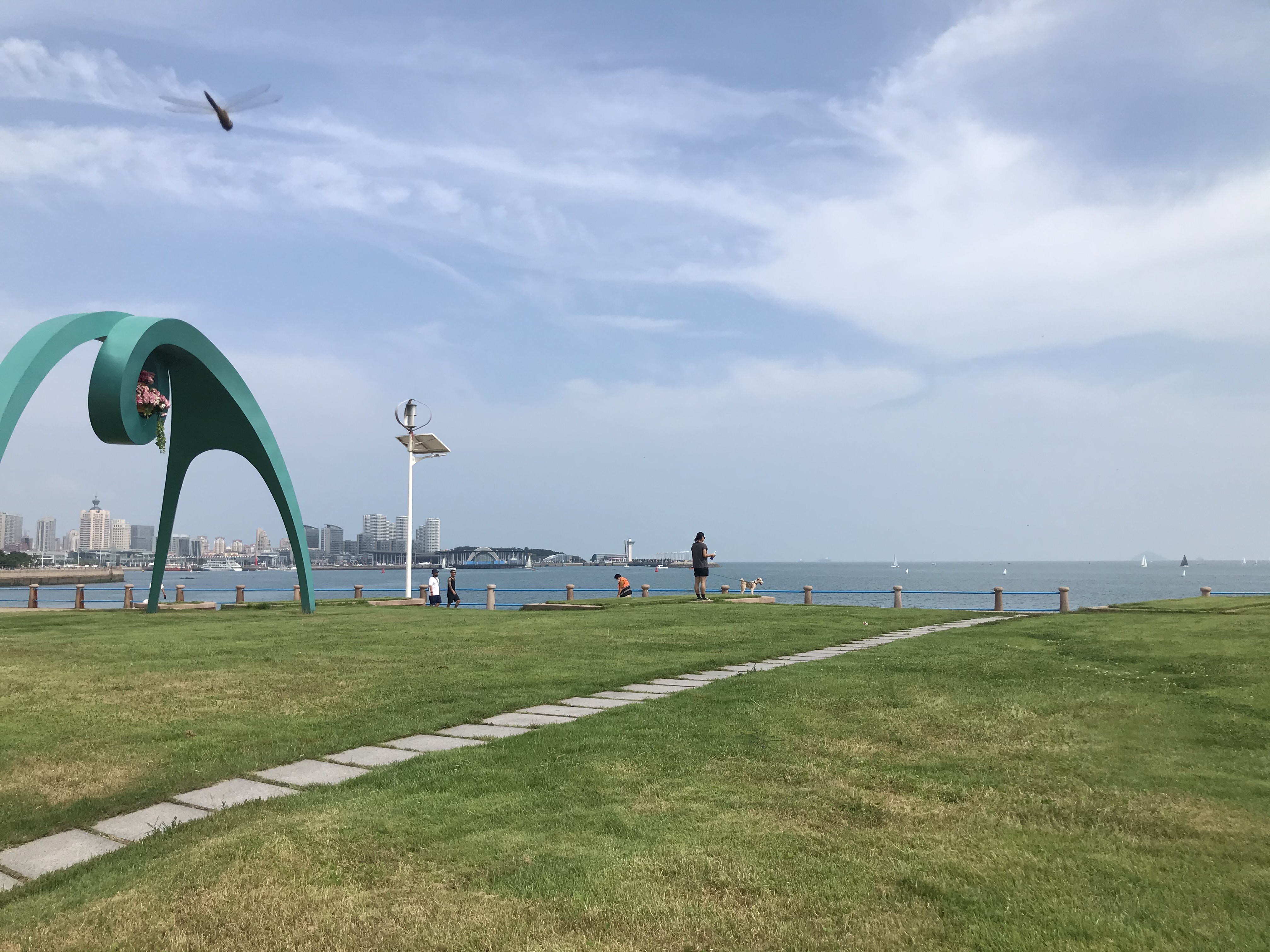 要离开了对朋友说的话长篇,要离开这个伤了心的城市的说说