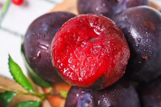 三伏天来了哪三种水果不能吃呢,三伏天当季水果有哪些