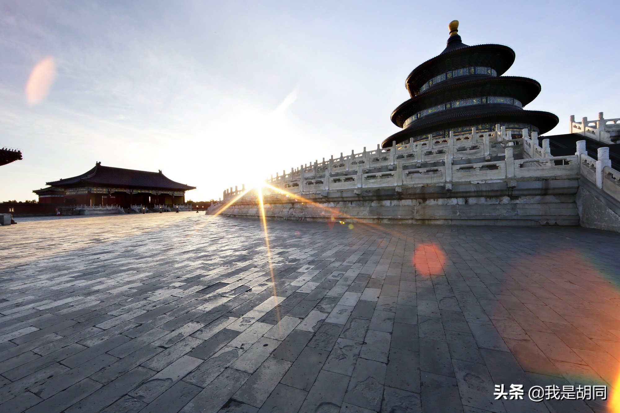 梁启超睁眼看世界第一人,梁启超眼中的康有为