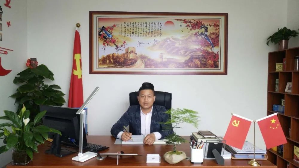 楦块懌鐟炲崕鐜颁唬鐗╂祦鍏徃鏂伴椈,楦块懌鐟炲崕鐜颁唬鐗╂祦鍏徃