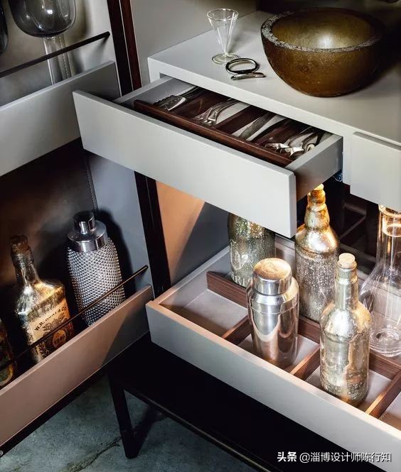 新房装修全屋收纳柜怎么选,装修卧室里的收纳柜