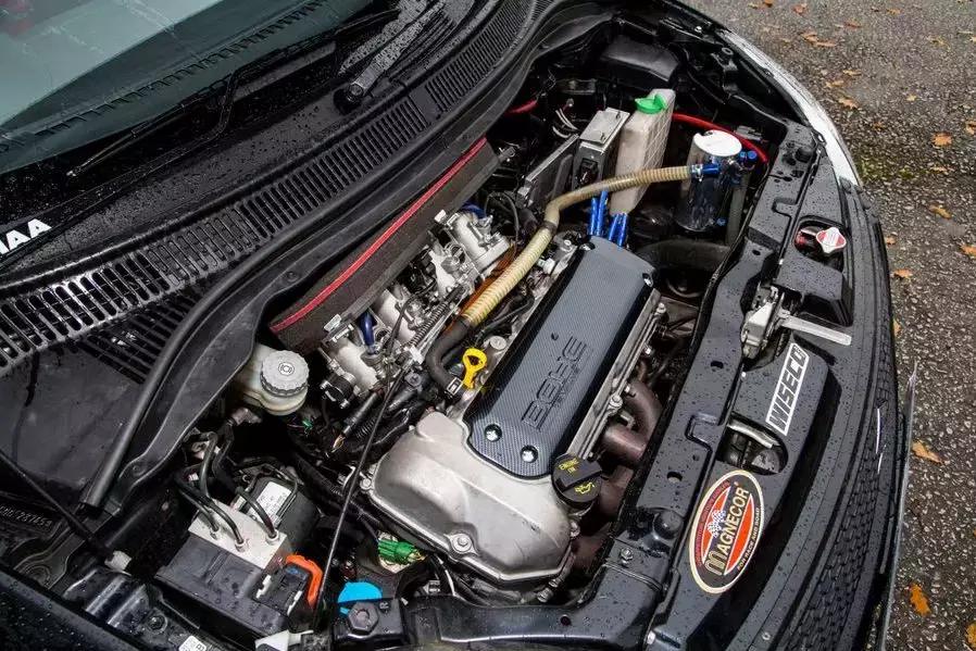 1.5雨燕实测,外媒试驾