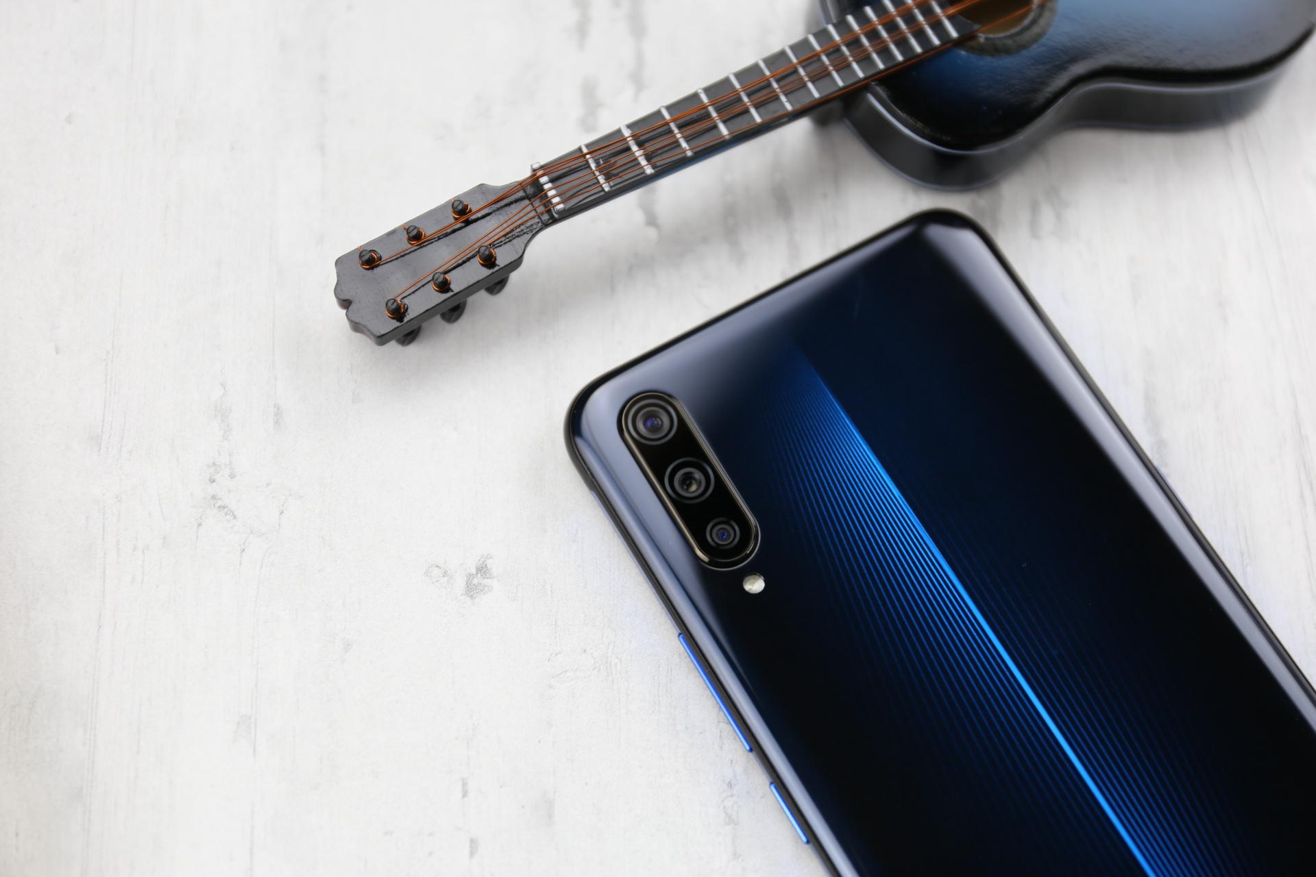 低价高配的iqoo手机测评,便宜的iqoo手机测评