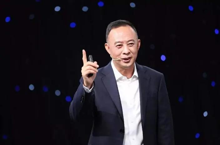 跨界收购白酒万亿巨头,收购酒厂5亿