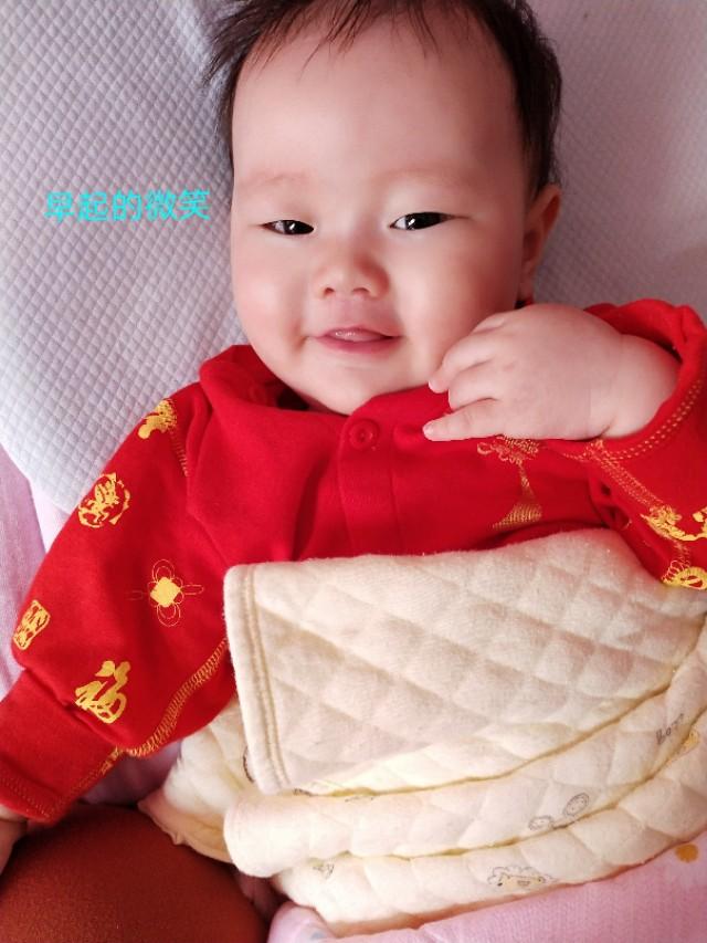 宝宝积食了肚子一直咕噜咕噜叫,宝宝积食哭闹了一晚上