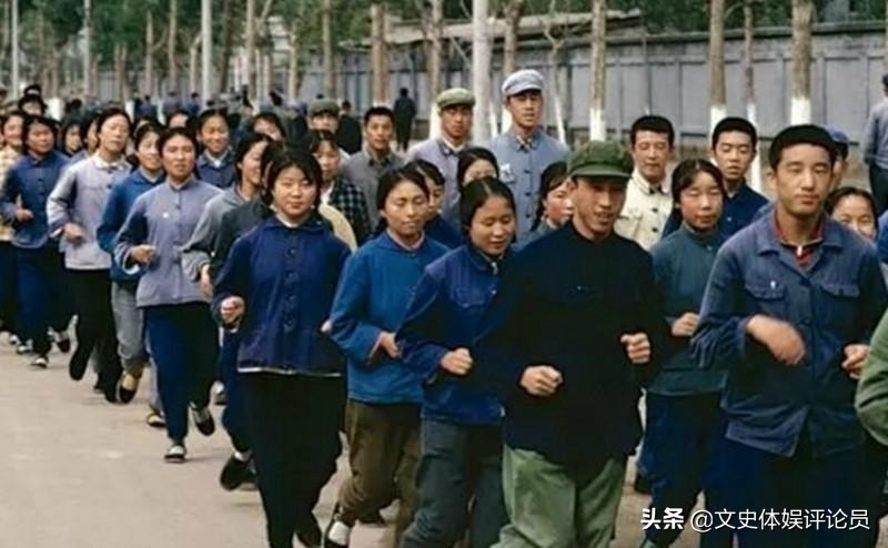 从“筚路蓝缕”到“温暖全世界”：中国服装的变迁与崛起