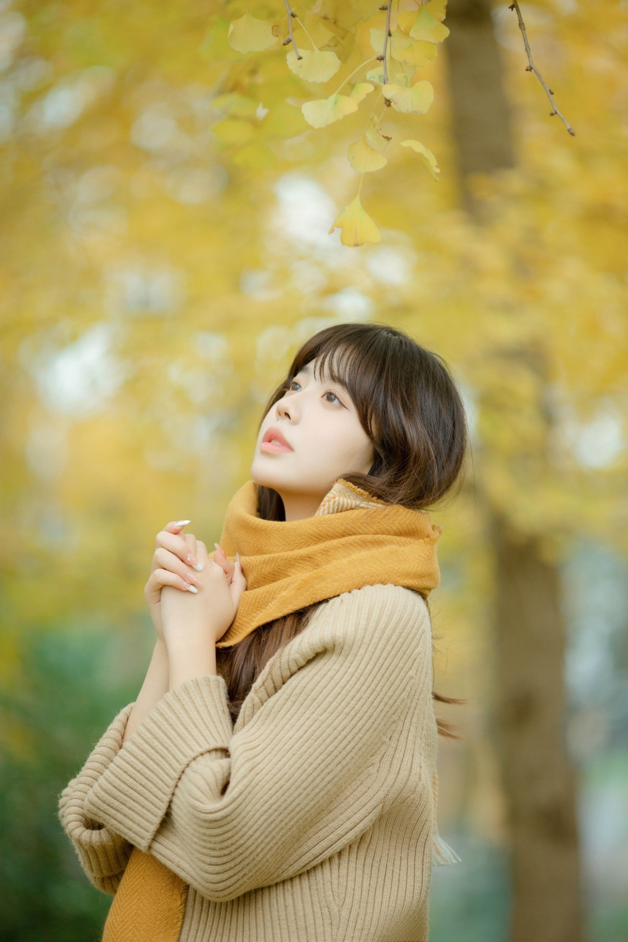 女生侧脸照怎么拍才好看户外,女生侧脸怎么拍出高级感