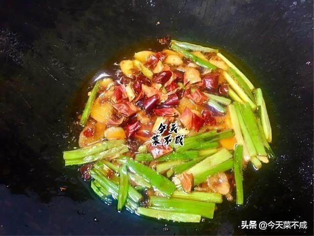 花蛤吐沙放香油是真的吗,花蛤怎么吐沙干净放香油