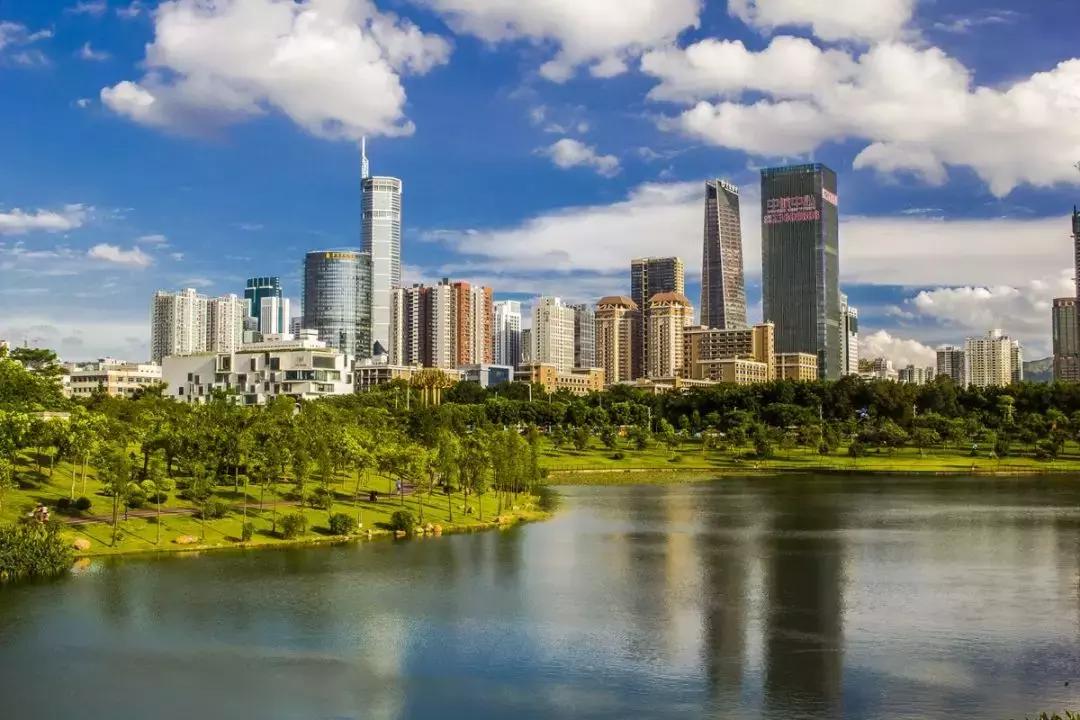 深圳在岗职工平均工资分别是多少,深圳各年在岗职工平均工资