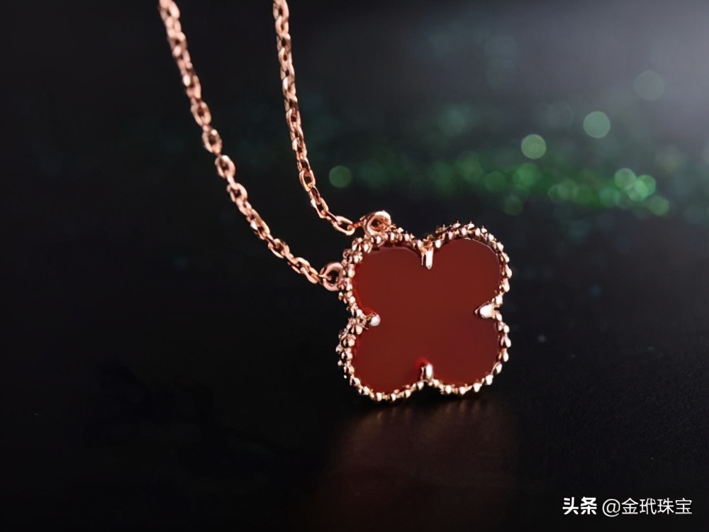 为什么现在的18k金越来越受欢迎,18k金的款式与好处