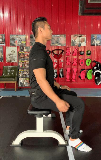 为什么背有富贵包,背很厚有富贵包怎么解决