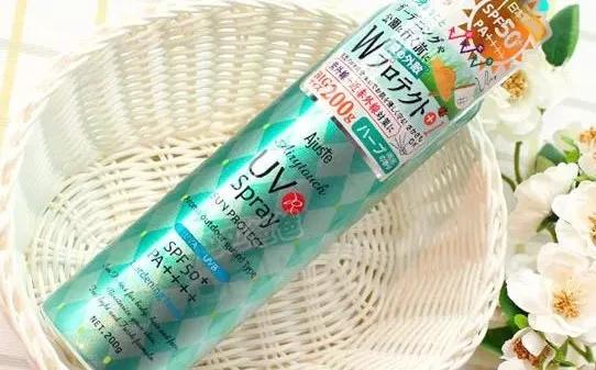 李佳琦推荐！每1秒卖出3瓶的防晒喷雾，清爽透气不闷痘