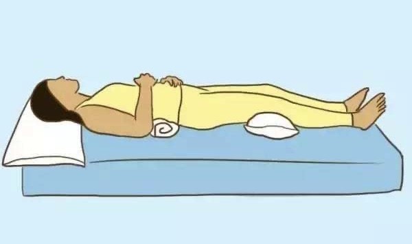 为什么经常躺着反而腰酸背痛,坐着躺着都没事站起来走路就不稳