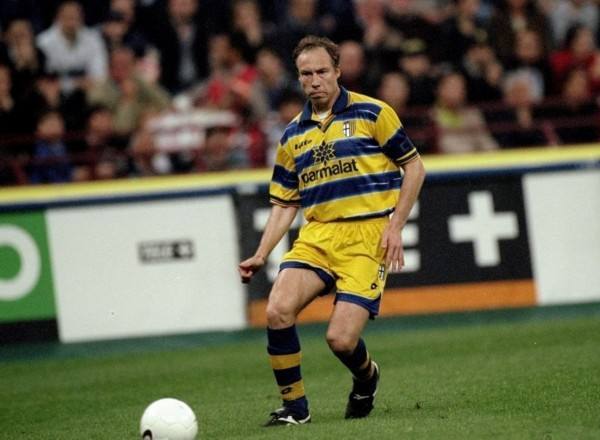 阿根廷足球战神,阿根廷足球十大巨星现役