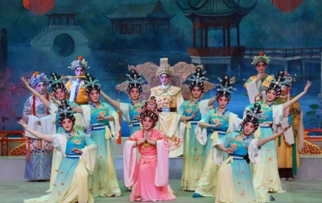 梨园杏林杏坛什么意思,杏坛梨园桃李是什么意思