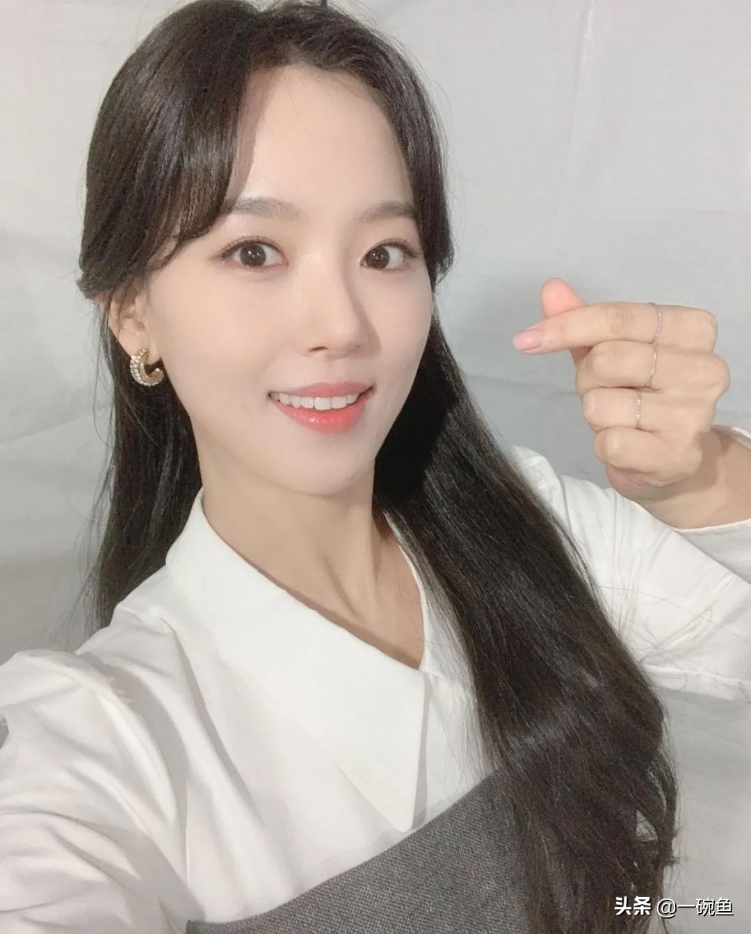 刘海怎么剪最好看法式刘海瘦脸,什么脸型适合剪什么样的刘海刘海