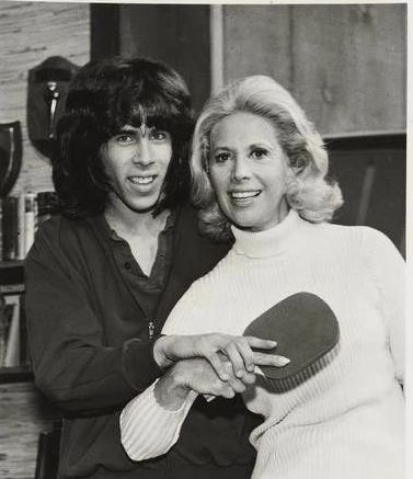 1971年，一个美国年轻人在日本上错了车，却改写了中、美的历史