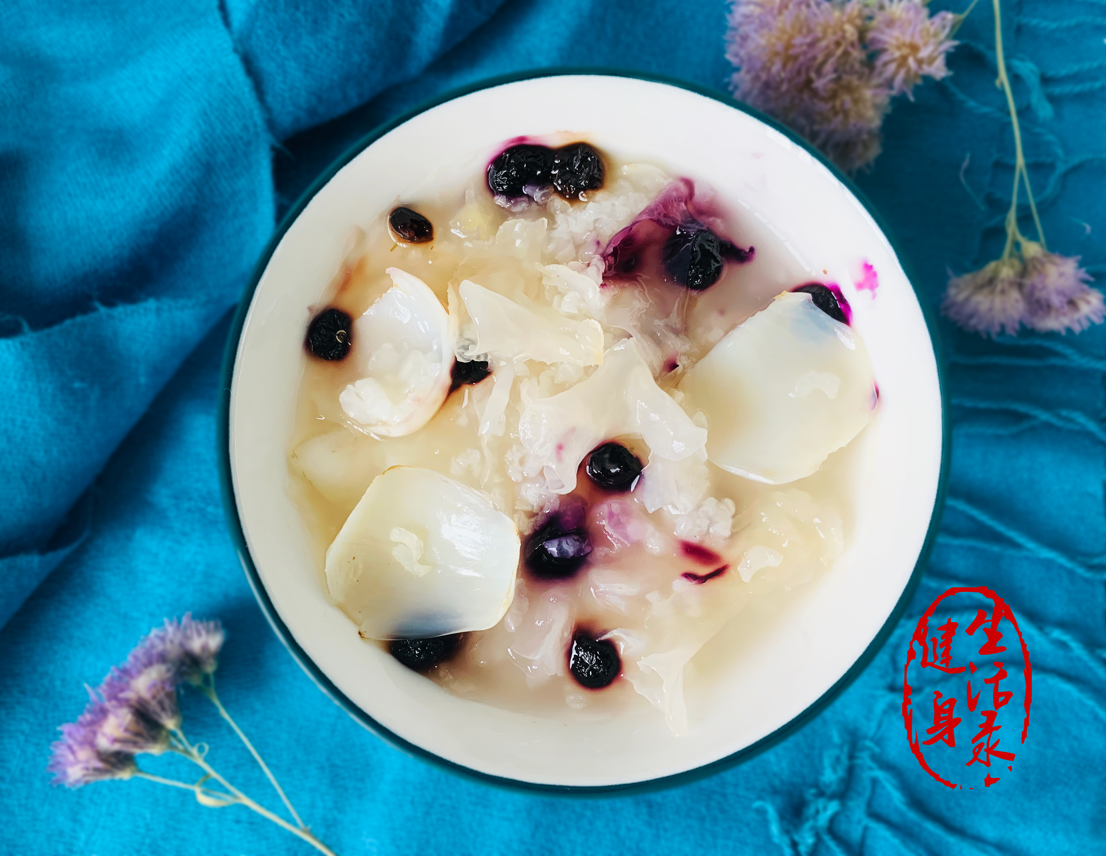 银耳百合山药煮水喝好处,百合莲子加银耳怎么熬好喝