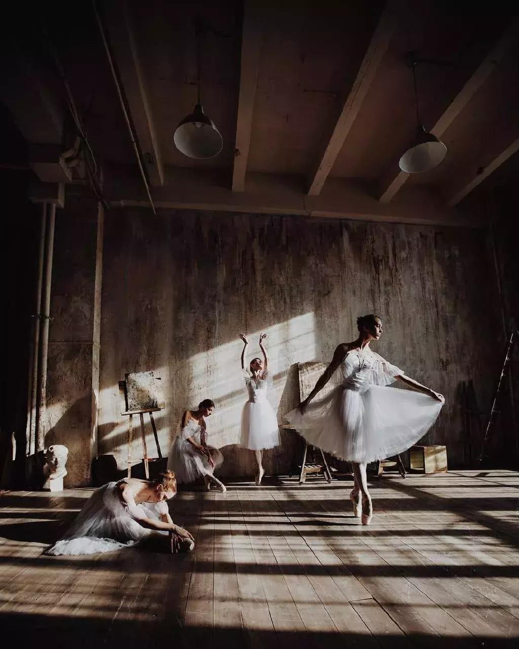 高圆圆产后首晒照身材恢复超好,高圆圆产后首次晒照