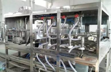 桶装水怎么制造的,桶装水是如何加工生产的