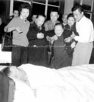 历史上对胡适负面评价,胡适为何能将包办婚姻走到最后