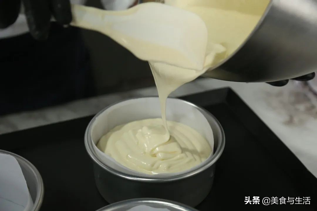 草莓奶油蛋糕教程来了你学会了没,韩国草莓蛋糕