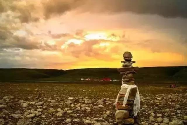 在*藏西**随处可见的符号究竟有什么意思？