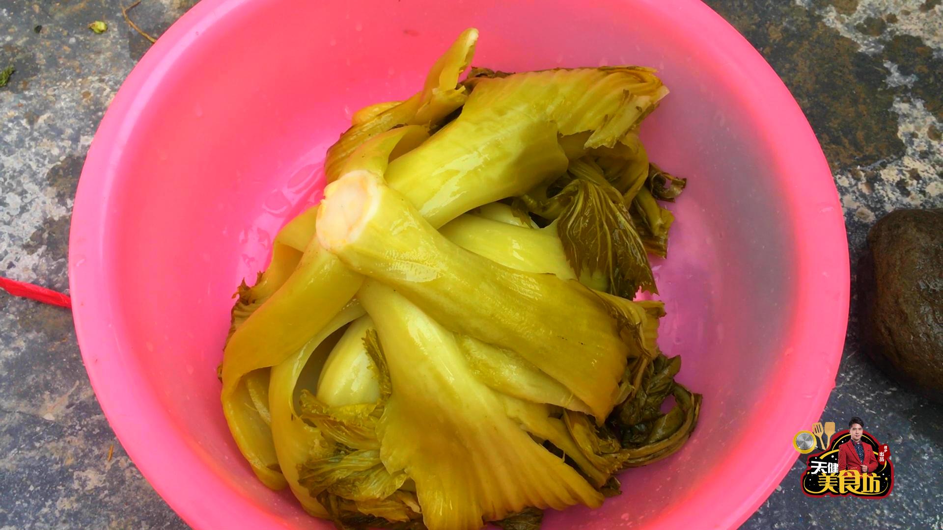 酸菜不用糯米粉的做法,酸菜不用塑料袋的腌法