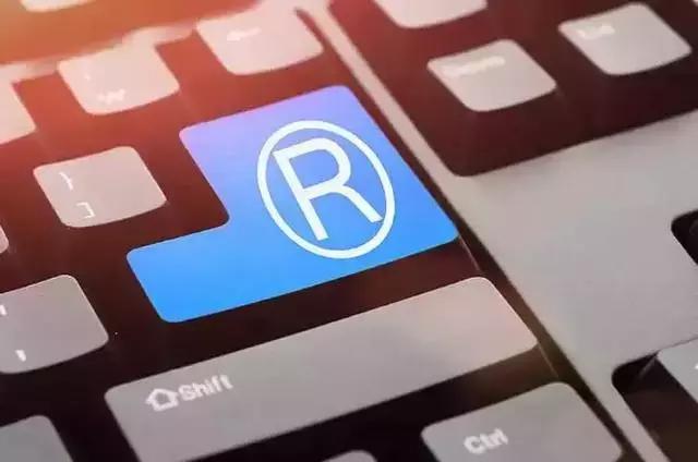 商标右上角的r和圆圈r有什么区别,商标右上角没有r和tm符号