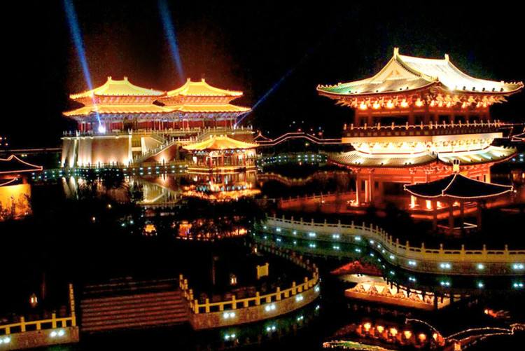 曾经的八朝古都、曾经的河南省省会，如今却沦落为一座四线小城