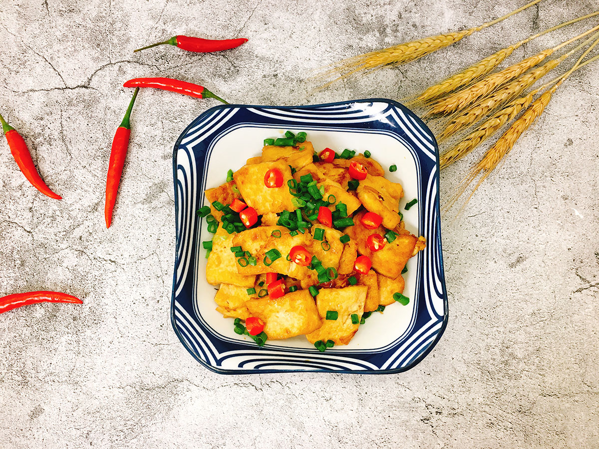 煎豆腐怎么掌握火候,煎豆腐的正确煎法