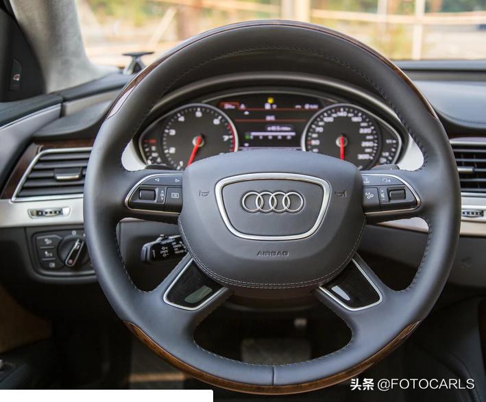 奥迪2014款a8l6.3fsiw12quattro专享型,奥迪a82006款a8l6.0w12quattro旗舰型