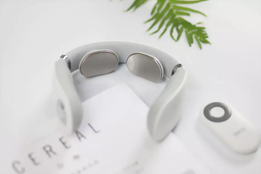 中频治疗仪按摩颈椎,颈椎按摩仪低频脉冲