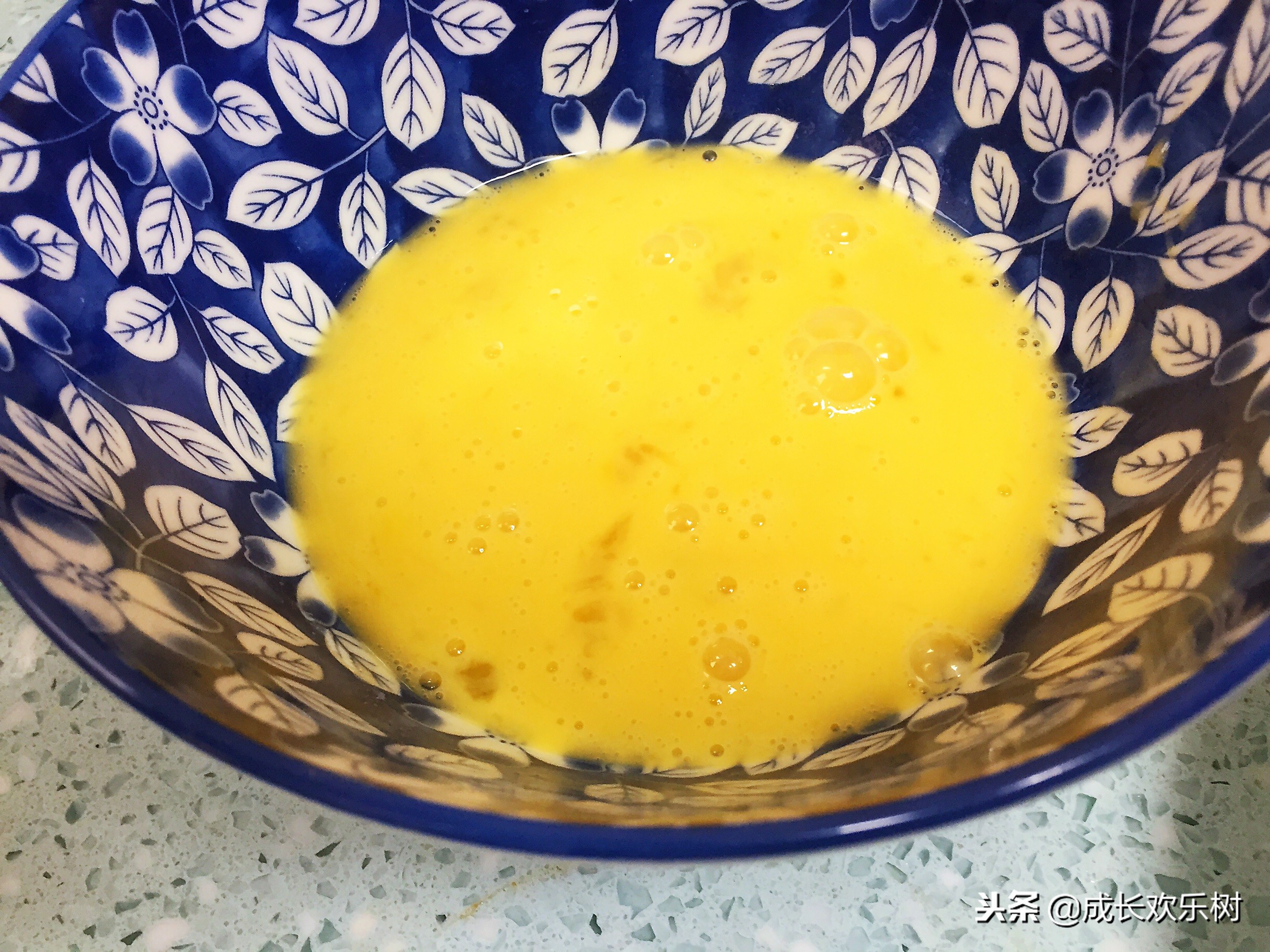 剩米饭怎么做蛋炒,剩饭变蛋包饭的方法