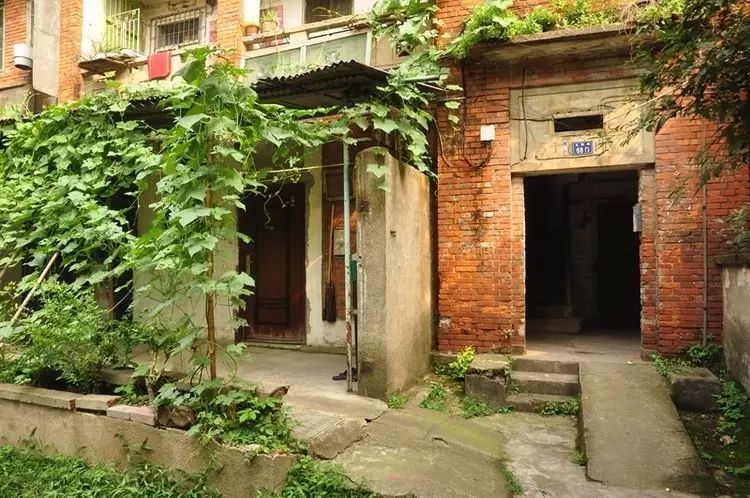 在武汉，有一种童年叫“厂子弟”