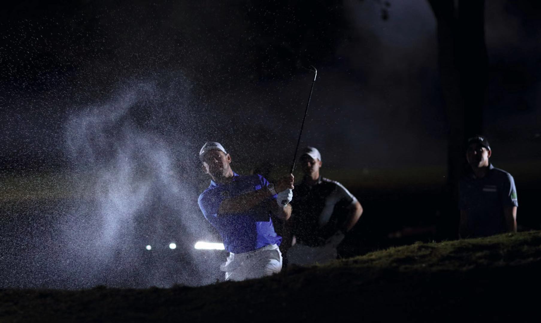 高尔夫哪一款带石英表,高尔夫最佳手表