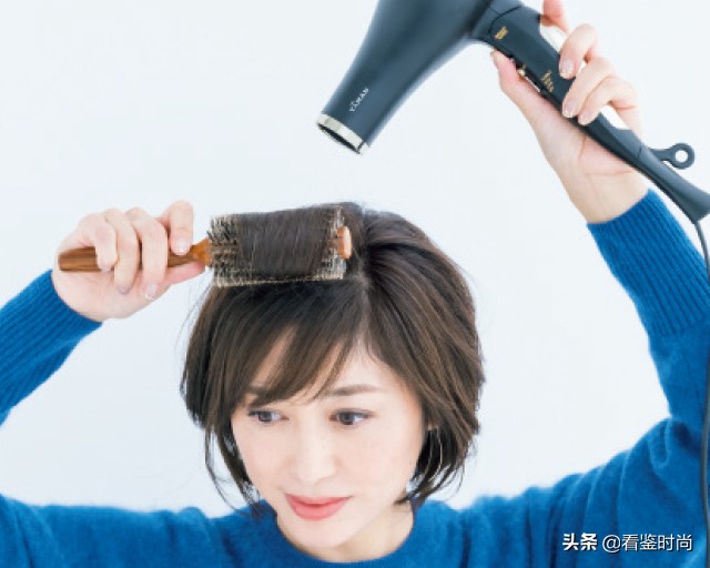 一款适合大脸中年女性的短发,适合40-50岁女人细软发质短发