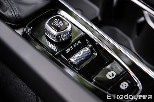 沃尔沃旅行车试驾v60,沃尔沃v60旅行车试驾