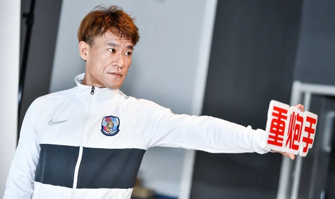 青岛黄海足球俱乐部队史,青岛黄海足球队中超直播