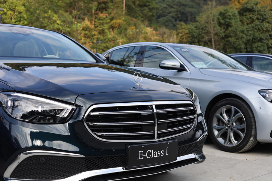 40多万开小迈巴赫！奔驰E级上市前不被看好，如今月销过万比5系火