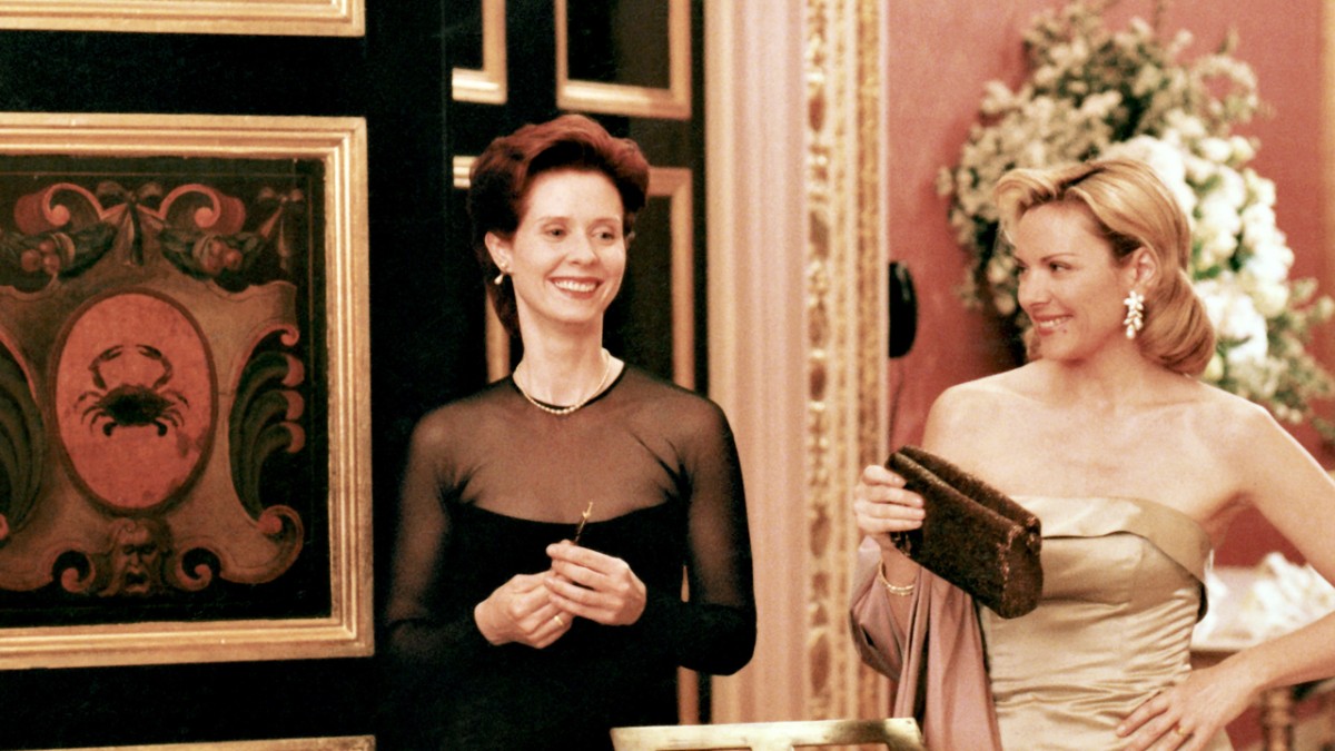 《欲望都市》里的playboy项链，DKNY美裙子鉴赏