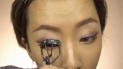 单眼皮肿眼泡眼尾上翘眼妆画法,单眼皮眼妆的画法初学者视频