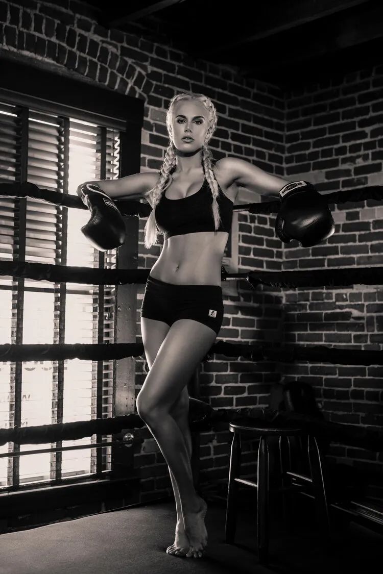 拉娜最新ins,拉娜最新视频