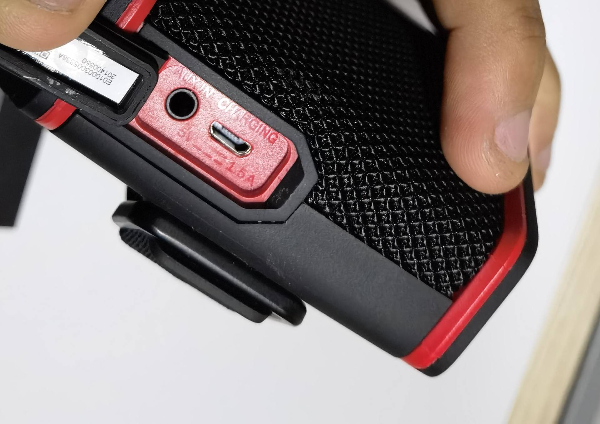 德斐尔小魔盒最新消息,德斐尔小魔盒对比jbl