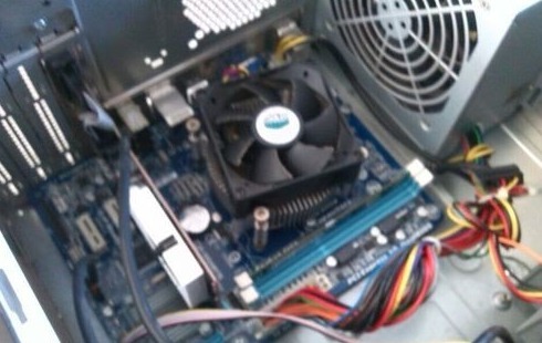 电脑主板坏怎么替换,电脑更换主板提升大吗