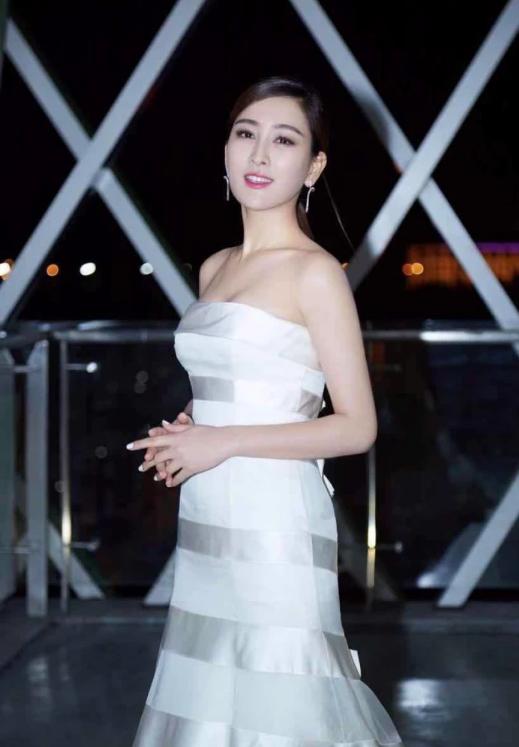 马苏穿什么睡衣,冬天马苏穿什么衣服好看